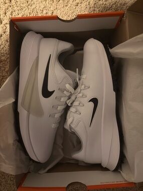 Nike Victory Pro 4 Size 10